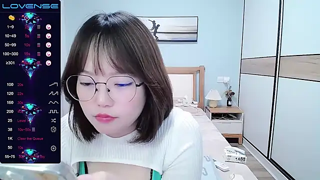 DianaYz online show from 8, 3, 2025