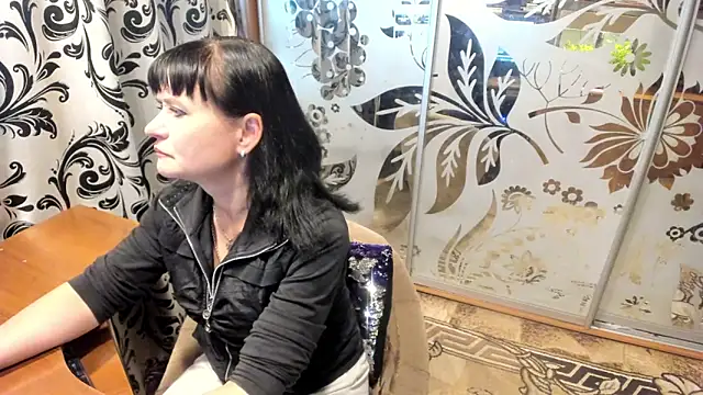 Snapshot of EVILENSA chatting on 23, 4, 2026 EVILENSA online show from 23, 4, 2026