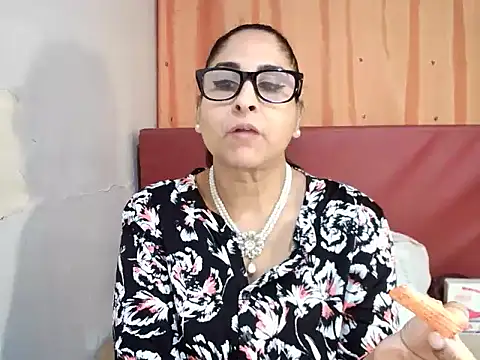 Snapshot of Indiankushy chatting on 12, 9, 2025 Indiankushy online show from 12, 9, 2025