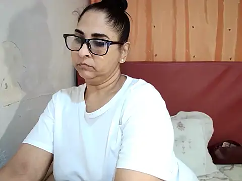 Snapshot of Indiankushy chatting on 19, 9, 2025 Indiankushy online show from 19, 9, 2025