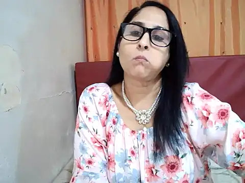 Snapshot of Indiankushy chatting on 16, 10, 2025 Indiankushy online show from 16, 10, 2025