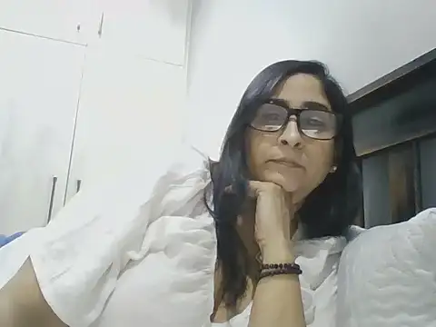 Snapshot of Indiankushy chatting on 18, 7, 2026 Indiankushy online show from 18, 7, 2026