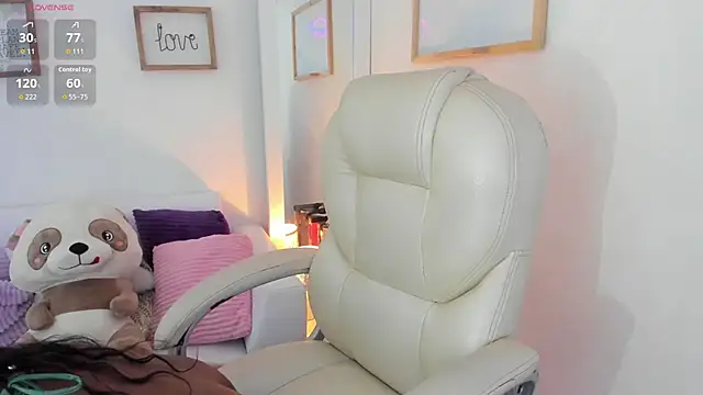 Snapshot of zobe_love chatting on 26, 6, 2026 zobe love online show from 26, 6, 2026