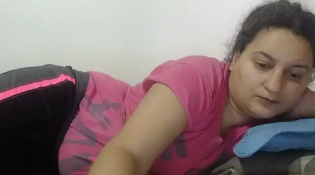 Snapshot of flowerlauren chatting on 24, 1, 2025 flowerlauren online show from 24, 1, 2025