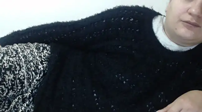 Snapshot of flowerlauren chatting on 4, 2, 2025 flowerlauren online show from 4, 2, 2025