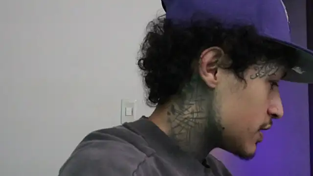 trieone online show from 20, 12, 2025