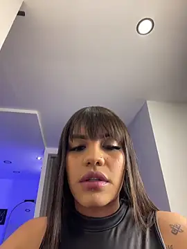 Snapshot of Victoria14_ chatting on 28, 10, 2025 Victoria14 online show from 28, 10, 2025