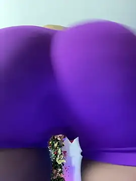 Snapshot of Victoria14_ chatting on 30, 11, 2025 Victoria14 online show from 30, 11, 2025