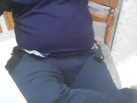 Snapshot of polloiw chatting on 10, 9, 2025 polloiw online show from 10, 9, 2025