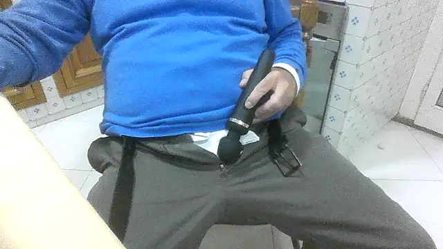 Snapshot of polloiw chatting on 7, 10, 2025 polloiw online show from 7, 10, 2025