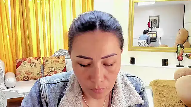 Snapshot of gaby_trent chatting on 24, 12, 2024 gaby trent online show from 24, 12, 2024