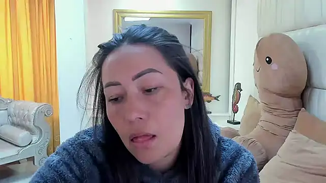 Snapshot of gaby_trent chatting on 3, 2, 2025 gaby trent online show from 3, 2, 2025