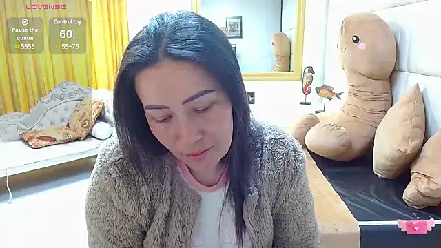 Snapshot of gaby_trent chatting on 15, 2, 2025 gaby trent online show from 15, 2, 2025