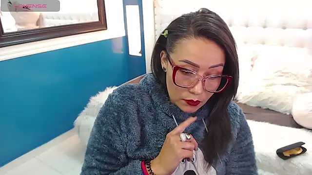 Snapshot of gaby_trent chatting on 24, 2, 2025 gaby trent online show from 24, 2, 2025
