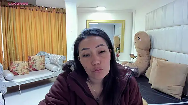 Snapshot of gaby_trent chatting on 27, 2, 2025 gaby trent online show from 27, 2, 2025