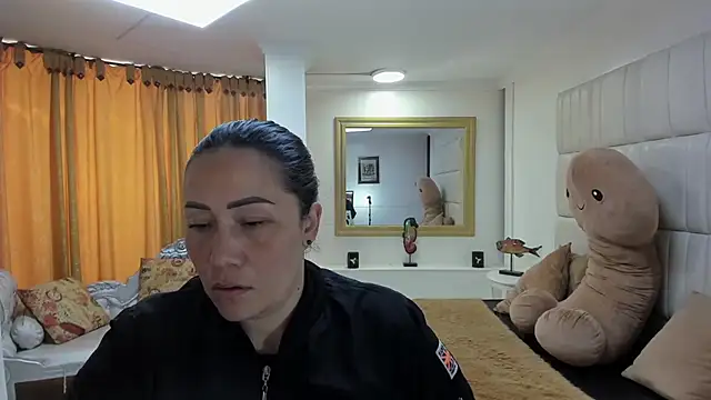 Snapshot of gaby_trent chatting on 10, 9, 2025 gaby trent online show from 10, 9, 2025