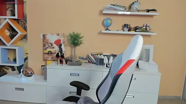 Veola new online show from 2, 3, 2025