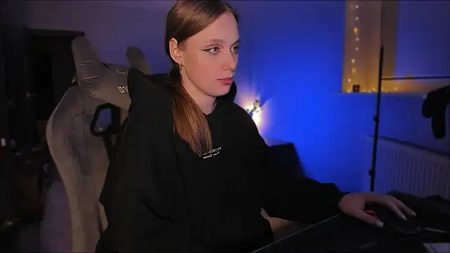 Rachel Ro online show from 10, 12, 2024