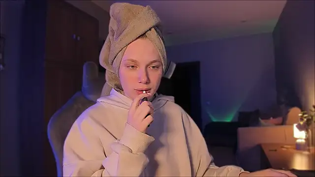 Rachel Ro online show from 20, 12, 2024