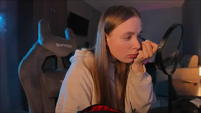 Rachel Ro online show from 8, 1, 2025