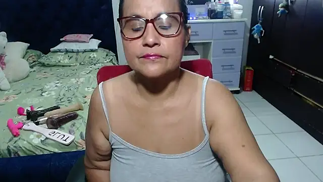 pervert mommy  online show from 17, 2, 2026