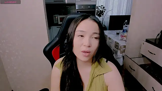 Snapshot of AyaMoon chatting on 18, 11, 2025 AyaMoon online show from 18, 11, 2025