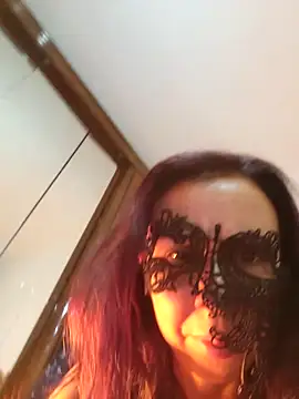 Snapshot of LAURAFOCOSA chatting on 4, 10, 2025 LAURAFOCOSA online show from 4, 10, 2025