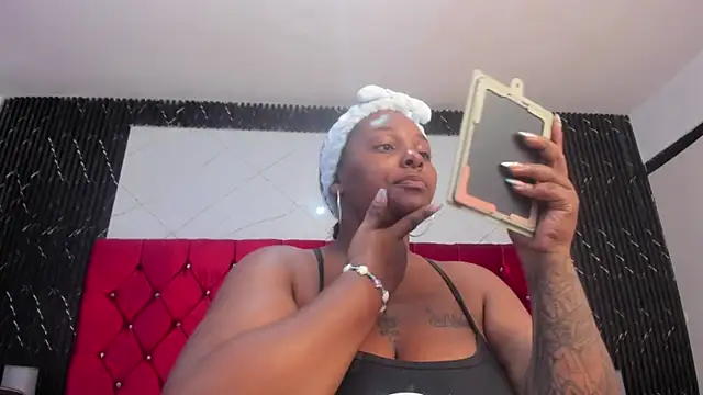 Snapshot of harleyevaans chatting on 21, 1, 2025 harleyevaans online show from 21, 1, 2025