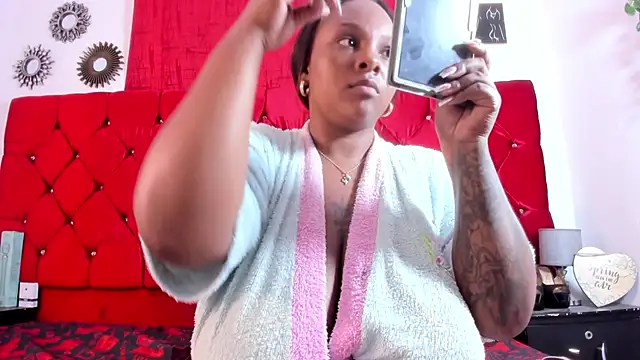 Snapshot of harleyevaans chatting on 30, 9, 2025 harleyevaans online show from 30, 9, 2025