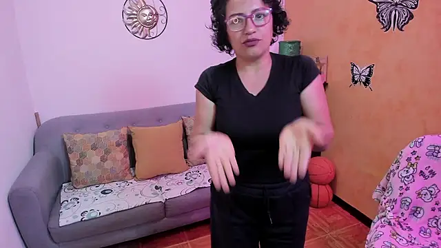 scarlet wet online show from 12, 2, 2026