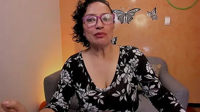 scarlet wet online show from 8, 4, 2026