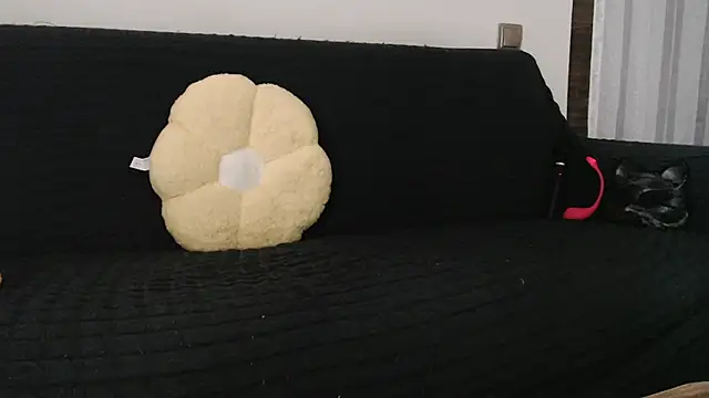 Snapshot of AfroditSerra chatting on 2, 11, 2025 AfroditSerra online show from 2, 11, 2025