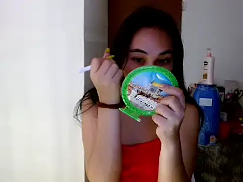 Snapshot of SweetLilly_18 chatting on 25, 1, 2025 SweetLilly 18 online show from 25, 1, 2025