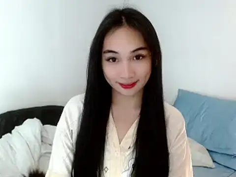 Snapshot of SweetLilly_18 chatting on 24, 2, 2025 SweetLilly 18 online show from 24, 2, 2025