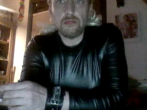 Snapshot of Genius1606 chatting on 9, 9, 2025 Genius1606 online show from 9, 9, 2025