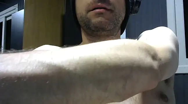 Snapshot of gauchors20 chatting on 8, 2, 2025 gauchors20 online show from 8, 2, 2025