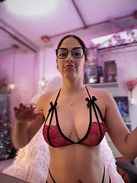 Snapshot of Zoe_Bae chatting on 19, 11, 2025 Zoe Bae online show from 19, 11, 2025