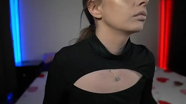 TiffanyPierce online show from 25, 2, 2025