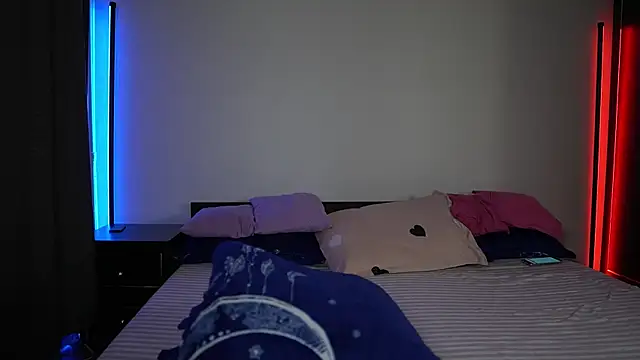 TiffanyPierce online show from 28, 2, 2025