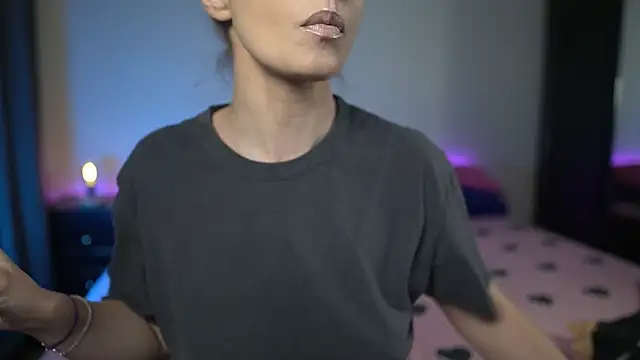 TiffanyPierce online show from 30, 11, 2025