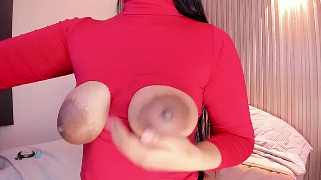 Snapshot of AMELIE_xx chatting on 24, 10, 2025 AMELIE xx online show from 24, 10, 2025