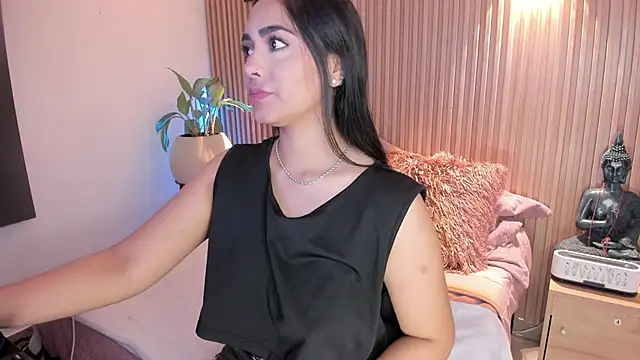 Snapshot of AMELIE_xx chatting on 25, 11, 2025 AMELIE xx online show from 25, 11, 2025