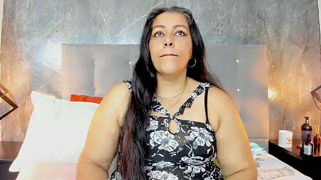 Snapshot of SexxyPamela chatting on 14, 12, 2025 SexxyPamela online show from 14, 12, 2025