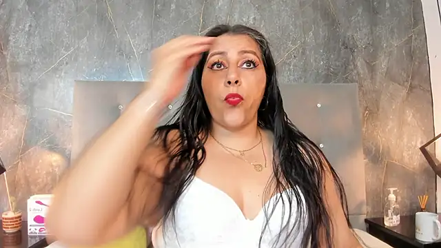 Snapshot of SexxyPamela chatting on 4, 2, 2026 SexxyPamela online show from 4, 2, 2026