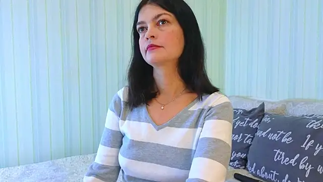  Lily  online show from 10, 11, 2025