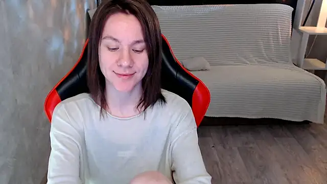 Snapshot of Mila_Jon chatting on 4, 12, 2025 Mila Jon online show from 4, 12, 2025