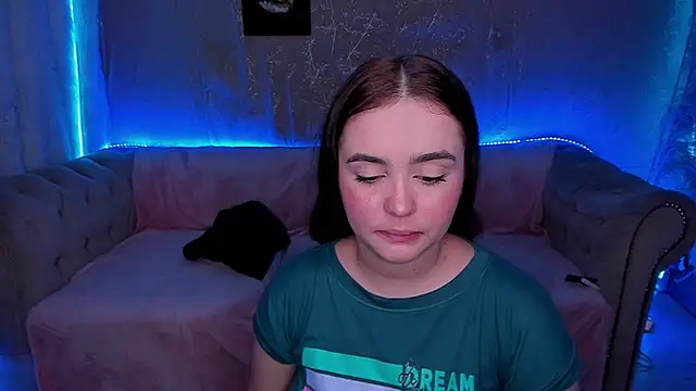 Shyfantasies online show from 13, 9, 2025