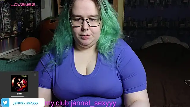 Snapshot of JannetPie chatting on 19, 11, 2025 JannetPie online show from 19, 11, 2025