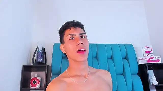 Snapshot of AlanNaughty chatting on 14, 1, 2025 AlanNaughty online show from 14, 1, 2025