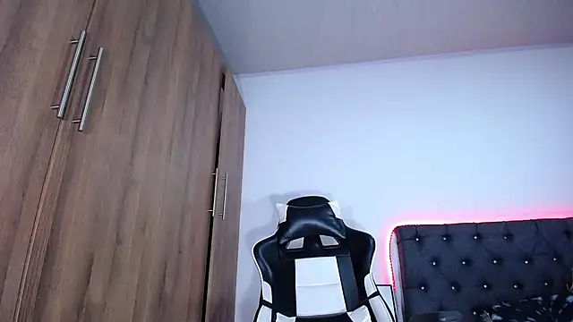 Snapshot of AlanNaughty chatting on 15, 3, 2025 AlanNaughty online show from 15, 3, 2025